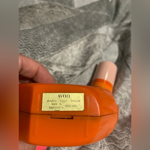 1979 Vintage Avon sunscreen radio - major retro Barbie core vibes! - Picture 7 of 17
